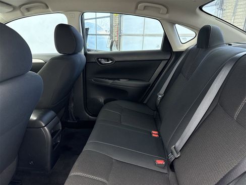 Used 2017 Nissan Sentra S image 27