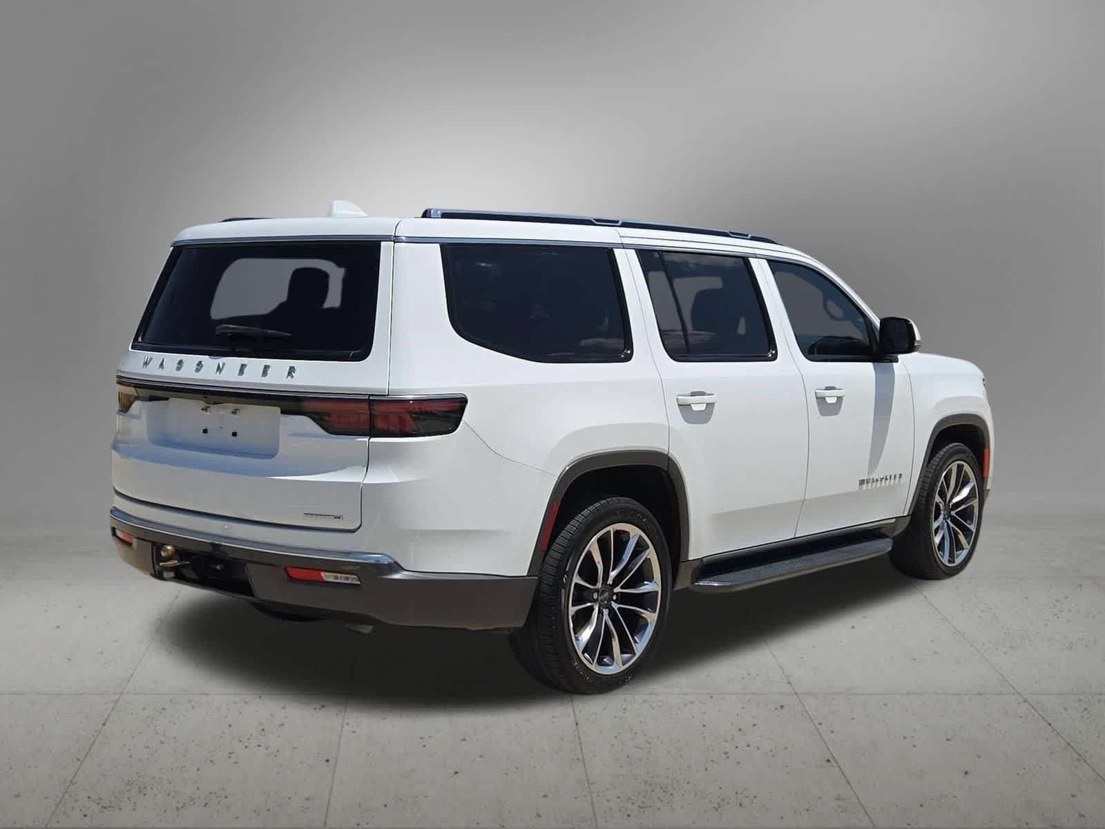 Used 2022 Jeep Wagoneer Series II w/ Premium Group I RWD image 6