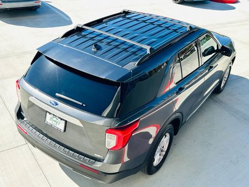 Used 2020 Ford Explorer XLT image 10