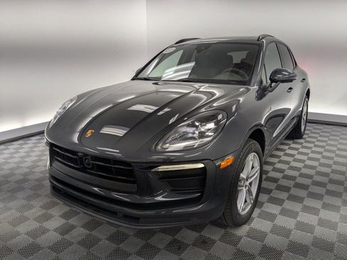 Certified 2026 Porsche Macan image 1