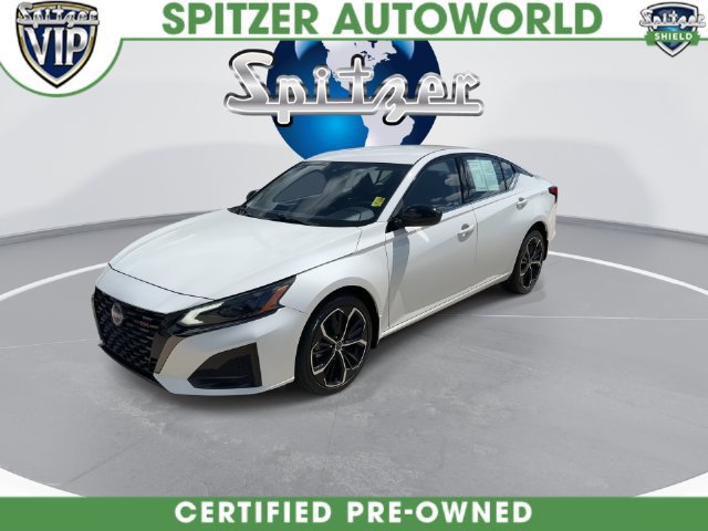 Used 2023 Nissan Altima 2.5 SR AWD/4WD image 8