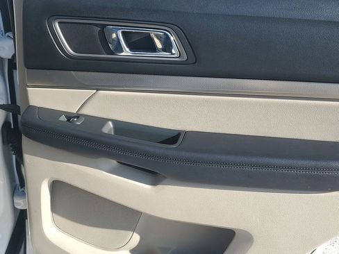 Used 2018 Ford Explorer XLT w/ Equipment Group 202A image 44