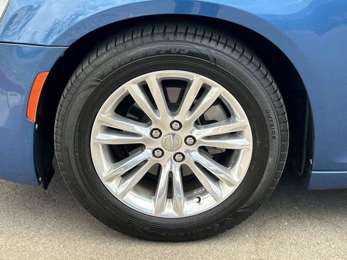 Used 2021 Chrysler 300 Touring w/ Driver Convenience Group RWD image 31