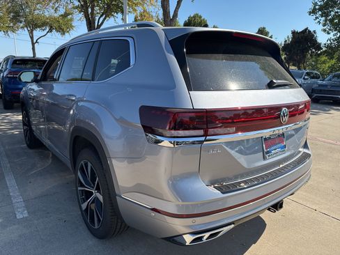 New 2026 Volkswagen Atlas SEL Premium R-Line AWD/4WD image 7