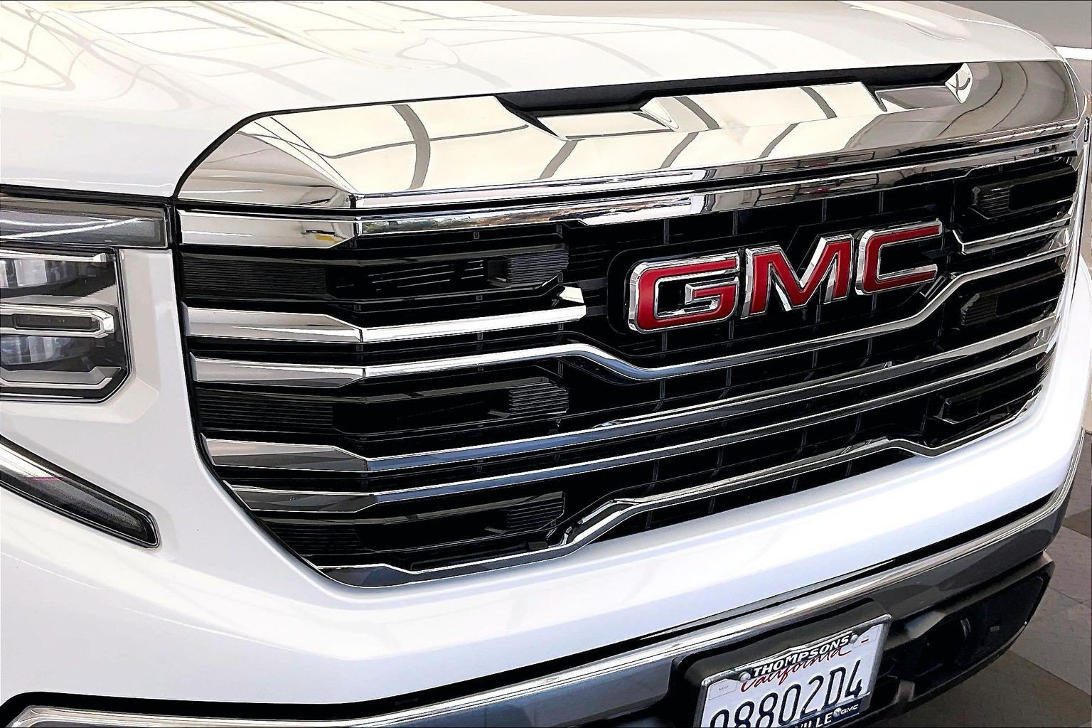 Used 2025 GMC Sierra 1500 SLT w/ SLT Premium Package AWD/4WD image 30