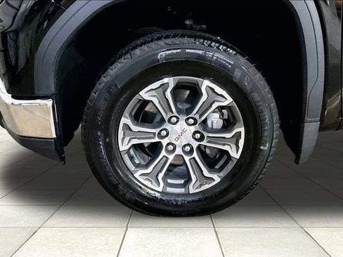 Used 2026 GMC Sierra 1500 SLT AWD/4WD image 10