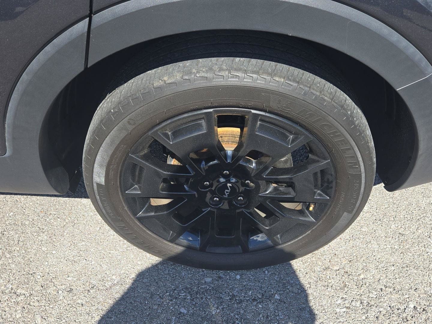Used 2022 Kia Telluride SX w/ SX Prestige Package AWD/4WD image 11