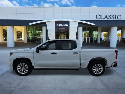 Used 2024 Chevrolet Silverado 1500 Custom image 5