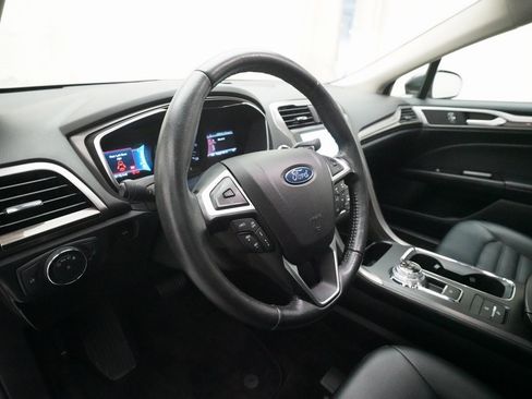 Used 2020 Ford Fusion SEL image 8