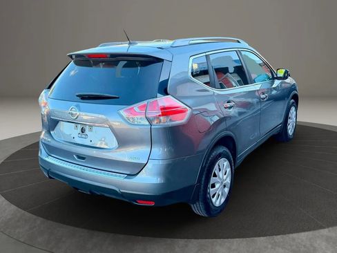 Used 2016 Nissan Rogue S w/ Appearance Package AWD/4WD image 4