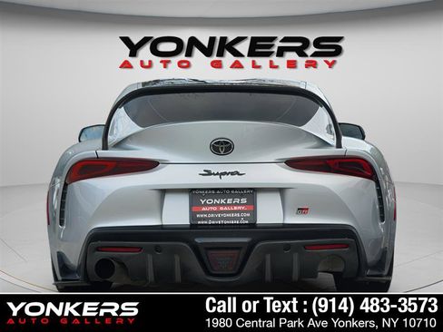 Used 2022 Toyota Supra Premium image 8
