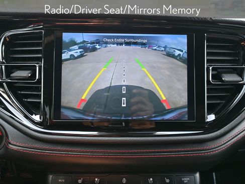 Used 2024 Dodge Durango GT image 16