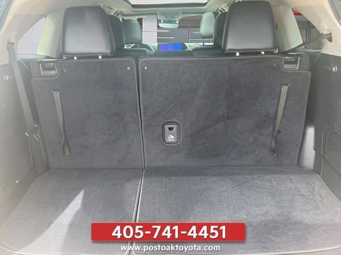 Used 2023 Toyota Highlander Platinum AWD/4WD image 56