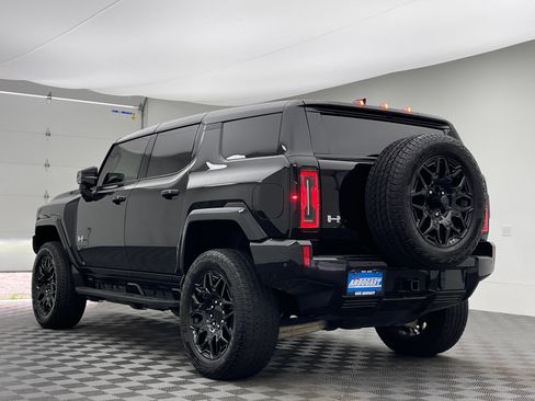 Used 2025 GMC Hummer EV 2X w/ LPO, Illumination Package AWD/4WD image 14