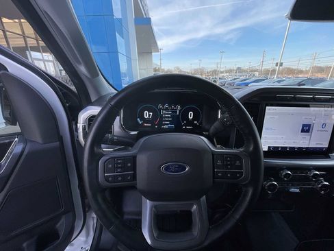 Used 2022 Ford F150 Lariat image 10