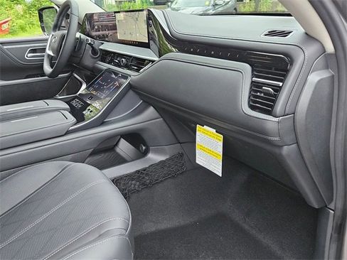 New 2025 INFINITI QX80 Sensory w/ Exterior Package image 31