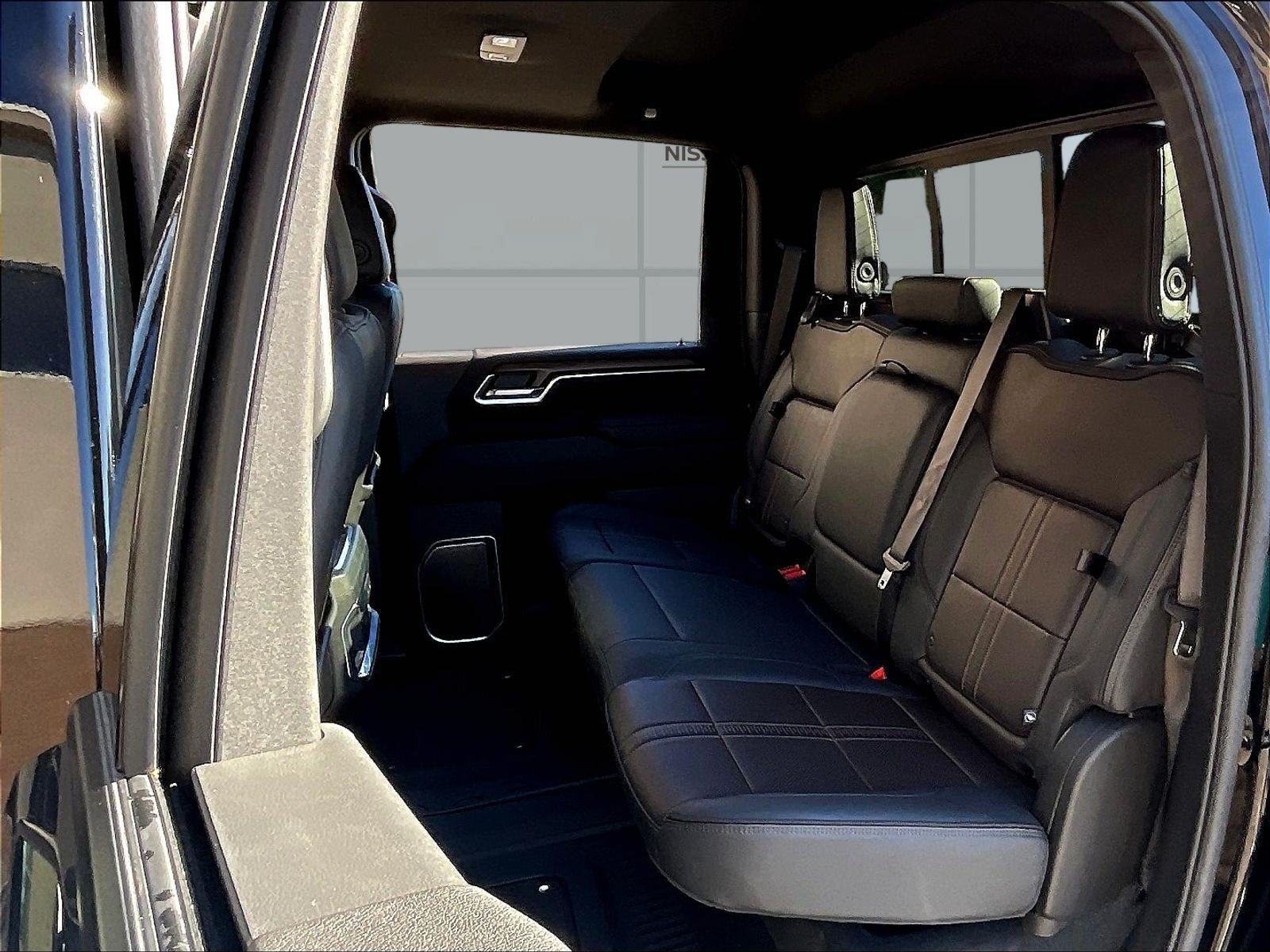 Used 2025 Chevrolet Silverado 2500 High Country w/ Midnight Edition AWD/4WD image 25
