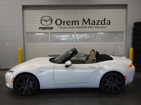 New 2025 MAZDA MX-5 Miata Grand Touring image 9