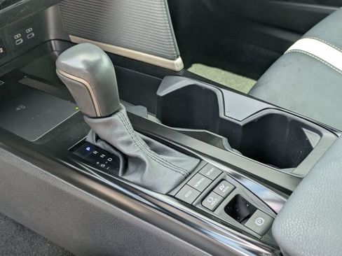 Used 2025 Toyota Camry SE w/ Convenience Package FWD image 21