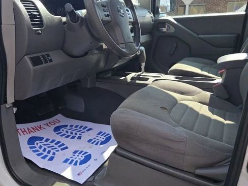 Used 2019 Nissan Frontier S RWD image 5
