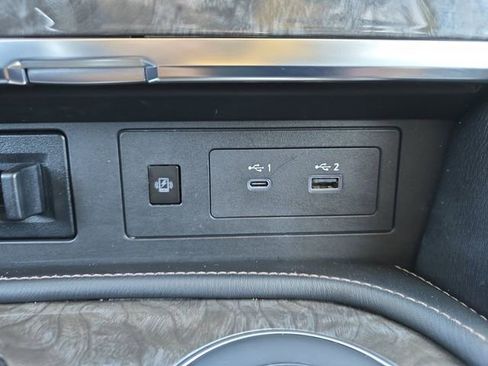 Used 2021 Nissan Armada Platinum w/ Captain's Chairs Package image 6