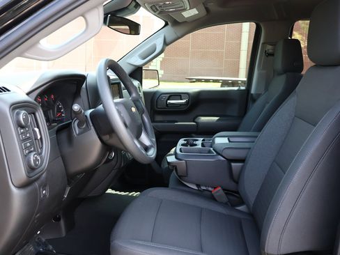 New 2026 Chevrolet Silverado 1500 Custom AWD/4WD image 9