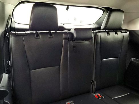 Used 2023 Toyota Highlander AWD image 21