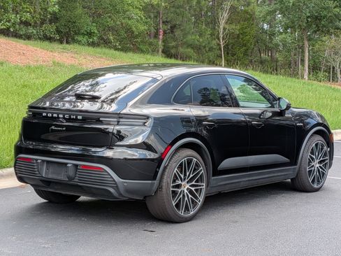 Used 2025 Porsche Macan 4 Electric AWD/4WD image 25