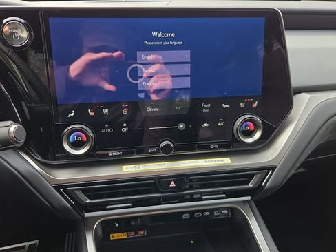 New 2026 Lexus TX 500h AWD image 25