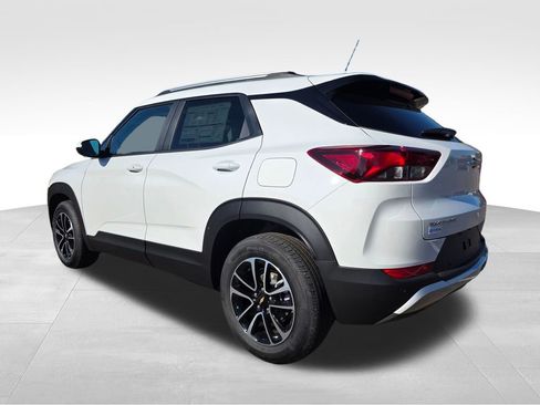New 2026 Chevrolet TrailBlazer LT w/ Convenience Package image 5