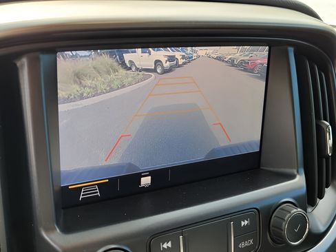 Used 2021 Chevrolet Colorado Z71 w/ Safety Package image 7