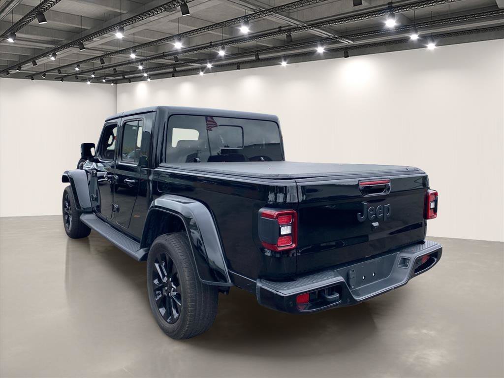 Used 2023 Jeep Gladiator Overland AWD/4WD image 5