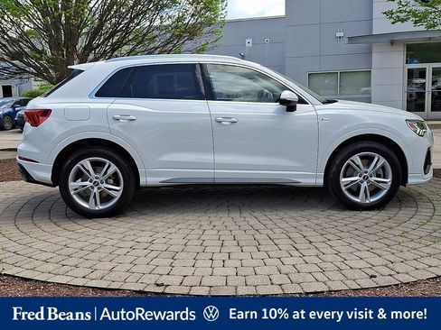 Used 2023 Audi Q3 2.0T Premium Plus w/ Premium Plus Package AWD/4WD image 7