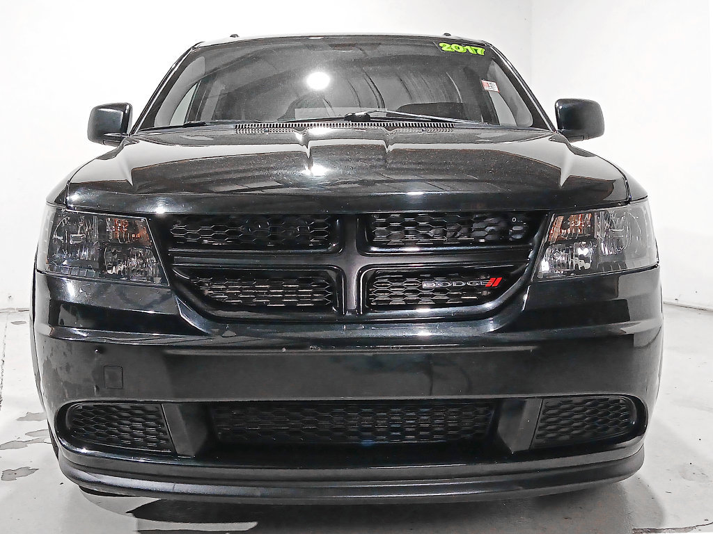 Used 2017 Dodge Journey SE w/ Flexible Seating Group FWD image 2