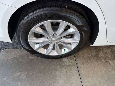 Used 2024 Chevrolet Malibu LT FWD image 37