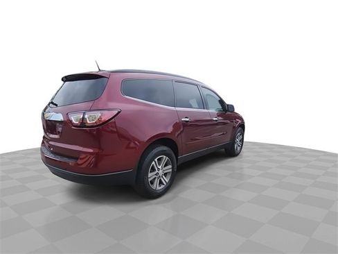 Used 2017 Chevrolet Traverse LT image 8