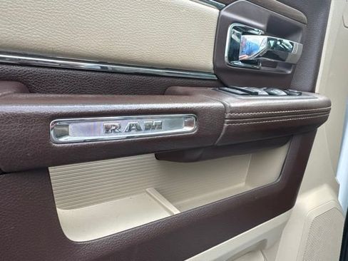 Used 2016 RAM 1500 Laramie w/ Convenience Group AWD/4WD image 41