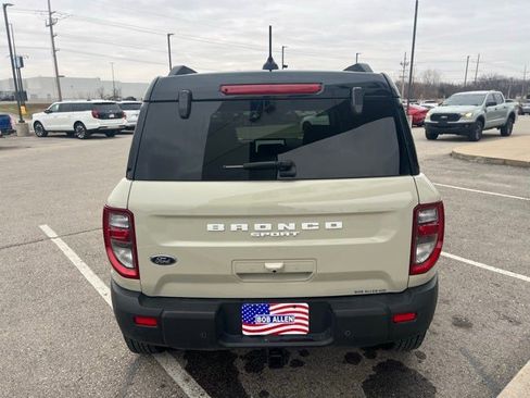 Used 2025 Ford Bronco Sport Badlands image 4