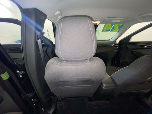 Used 2024 Chevrolet TrailBlazer LT FWD image 35
