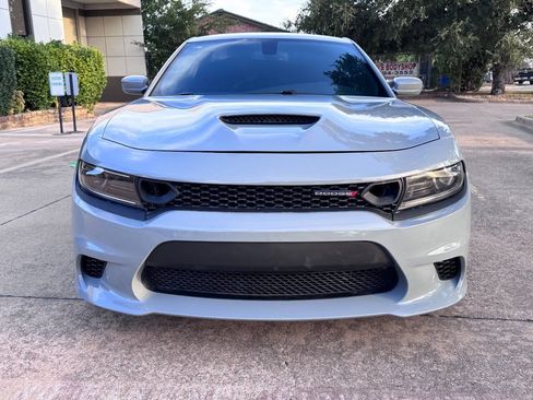 Used 2022 Dodge Charger R/T RWD image 2