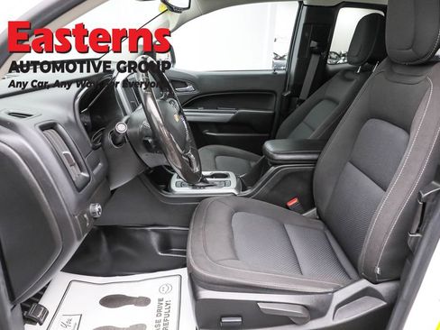 Used 2022 Chevrolet Colorado LT w/ Fleet Safety Package image 14