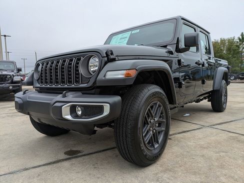 New 2026 Jeep Gladiator Sport AWD/4WD image 8