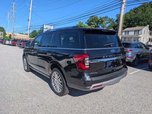 Certified 2022 Ford Expedition Limited AWD/4WD image 5