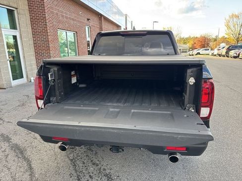 Used 2024 Honda Ridgeline Black Edition image 24