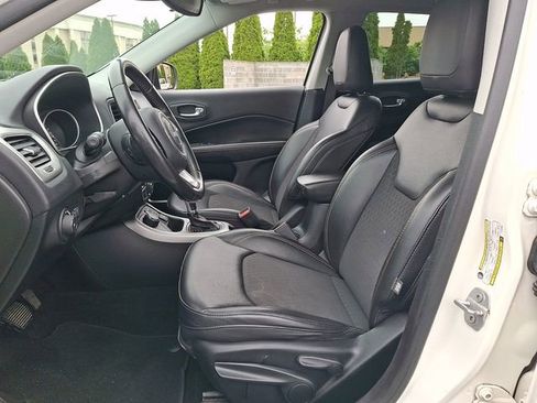 Used 2020 Jeep Compass Latitude AWD/4WD image 14