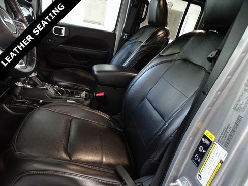 Certified 2021 Jeep Wrangler Unlimited Sahara image 2