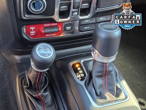 Used 2023 Jeep Wrangler Unlimited Rubicon 4xe AWD/4WD image 19