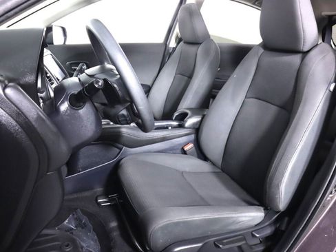 Used 2019 Honda HR-V EX image 28