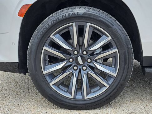 Used 2023 Cadillac Escalade ESV Sport w/ Heavy-Duty Trailer Package AWD/4WD image 12