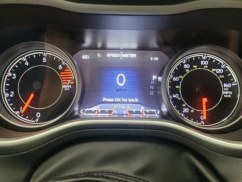 Used 2016 Jeep Cherokee Limited image 23